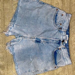 Pacsun mom shorts, size 26, light wash